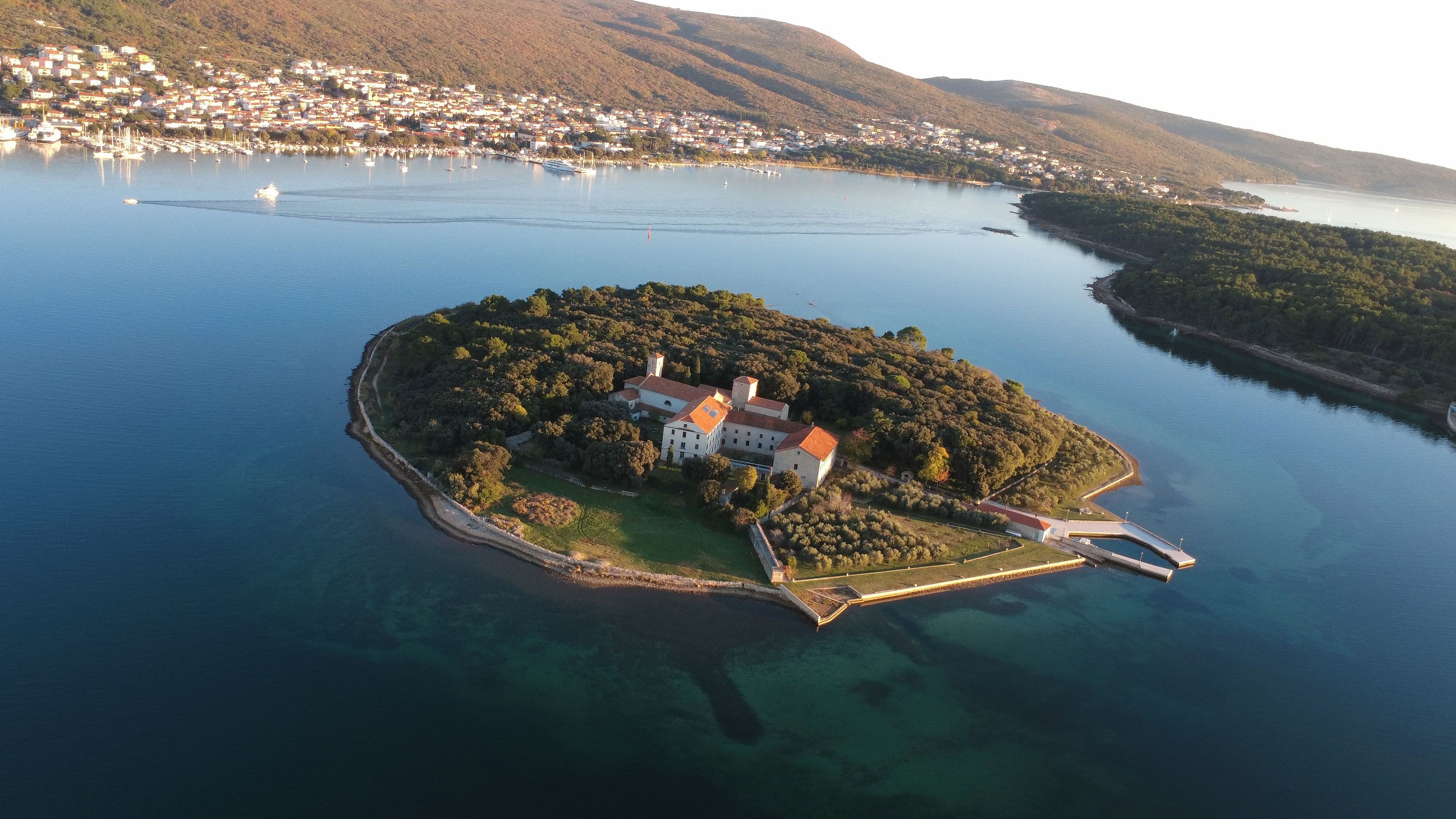 A Košljun-sziget kolostora felülről